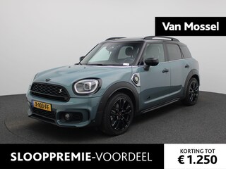 Mini Countryman 1.5 Cooper S E ALL4 John Cooper Works | Automaat | Apple Carplay / Android Auto | Camera | Parkeersensoren | Panoramadak |