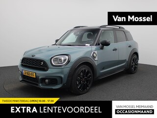 Mini Countryman 1.5 Cooper S E ALL4 John Cooper Works | Automaat | Apple Carplay / Android Auto | Camera | Parkeersensoren | Panoramadak |