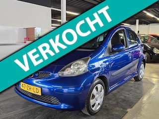 Toyota Aygo 1.0-12V +/N.A.P/5-DEURS/HISTORIE AANWEZIG/