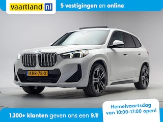 BMW iX1 xDrive30 M Sport [ Panorama Stuur-&Stoelverwarming Navi Camera Apple/Android ]