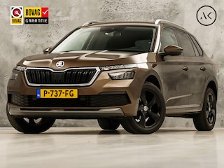 Skoda Kamiq 1.0 TSI Sport Automaat (APPLE CARPLAY, GROOT NAVI, CLIMATE, STOELVERWARMING, SPORTSTOELEN, PARKEERSENSOREN, GETINT GLAS, NIEUWSTAAT)