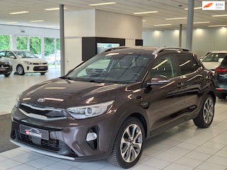 Kia Stonic 120pk Leder/Navi/Trekhaak/Carplay/Android auto/Camera
