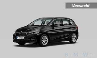 BMW 220i 192pk High Exe,Leer,Sportstoel,HeadUp,Trekhk afn,NaviPro,Camera,Stoelverw,Cruise