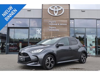 Toyota Yaris HYBRID 115 DYNAMIC STOEL/STUURVERW BLIND-SPOT PARK-SENSOREN 16'' LM-VELGEN KEYLESS CAMERA APPLE/ANDROID AD-CRUISE CLIMA LED