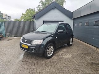 Suzuki Grand Vitara 1.6-16V High Executive,AWD,Airco,Radio met stuur bediening,Lichtmetalen velgen