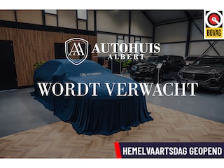 Volvo XC90 T8 Ultra Bright Luchtvering B&W Massage HUD 21''