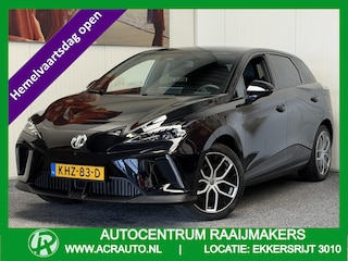 MG 4 ELECTRIC LUXURY LONG RANGE 204 PK 64 KWH FABRIEKGARANTIE TOT 2031 !!! NAVIGATIE ADAPTIVE CRUISE CONTROL APPLE CARPLAY/ANDROID 360 CAMERA STOEL EN STUURVERWARMING DODEHOEKSENSOREN RIJSTROOKSENSOREN KEYLESS GO ZEER MOOI !!