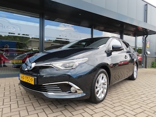 Toyota Auris 1.8 Hybrid Lease Pro Ecc Led Pano Trekhaak 2015