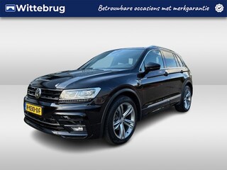 Volkswagen Tiguan 1.5 TSI Comfortline Business R / R-line exterieur / Navi / Trekhaak wegklapbaar