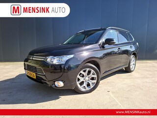 Mitsubishi Outlander 2.0 PHEV instyle TREKHAAK CAMERA OPEN DAK CRUISE NAVI XENON ECC