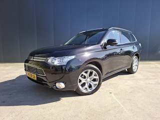 Mitsubishi Outlander 2.0 PHEV instyle TREKHAAK CAMERA OPEN DAK CRUISE NAVI XENON ECC