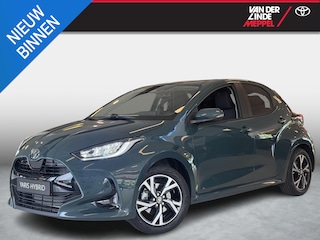Toyota Yaris 1.5 Hybrid 115 Dynamic PDC BSM Navi Cruise
