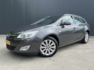 Opel Astra Sports Tourer 1.4 Cosmo NAVI CRUISE ECC LMV