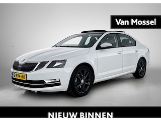 Skoda Octavia 1.5 TSI Greentech Style Business Automaat | Trekhaak | Panoramadak | Lichtmetalen velgen | Sportstoelen | Metallic lak