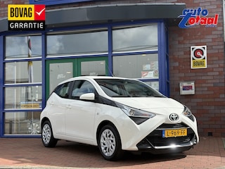 Toyota Aygo 1.0 VVT-i x-play | Airco Apple | Carplay/Android Auto