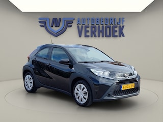 Toyota Aygo 1.0 VVT-i MT Play NL Auto - All Season Banden - Carplay