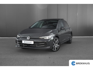 Volkswagen Golf 1.5 eHybrid Style Edition | Panorama | Camera | Stoelmassage | Dode Hoek |