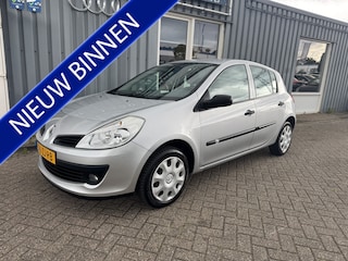 Renault Clio 1.2-16V Special Line