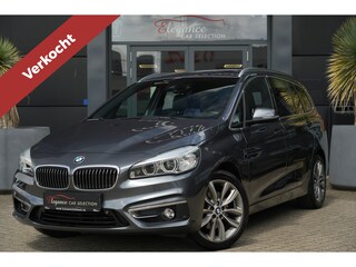 BMW 2-serie Tourer 218i Luxury High Executive 7p. 136pk Panoramadak/Camera/ 7 Persoons