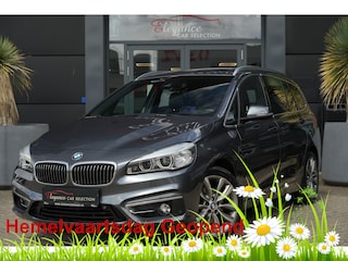 BMW 2-serie Tourer 218i Luxury High Executive 7p. 136pk Panoramadak/Camera/ 7 Persoons