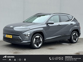 Hyundai Kona Comfort Smart 65.4 kWh / Fabrieksgarantie tot 9-2030 / SOH 100% / Stuur- & Stoel verwarming / Achteruitrijcamera / Apple Carplay Android Auto / Keyless Entry/Start / Adaptief cruise control / Climate control /