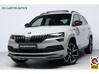 Skoda Karoq 1.5 TSI ACT Sportline Automaat | Pano-dak | CarPlay | Acc | Camera | Stoelverwarming | Pdc | Led | Trekhaak | Keyless |
