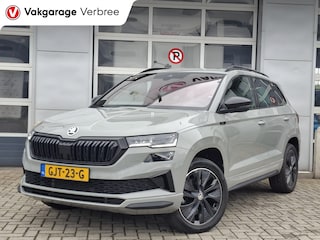 Skoda Karoq 1.5 TSI ACT Sportline Business | Navigatie/Android/Apple Carplay | LM Velgen 18" | Voorstoelen/Achterbank Verwarmd | Elektrisch Glazen Panoramadak | Cruise Control Adaptief | Airco |