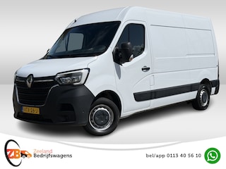 Renault Master T35 2.3 dCi 135 L2H2 | Navi | Carplay | Camera | Trekhaak | PDC