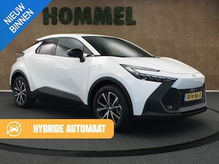 Toyota C-HR 2.0 Plug-in Hybrid 220 Dynamic - DODEHOEK DETECTIE - PARKEERSENSOREN VOOR EN ACHTER - KEYLESS ENRTY & START - ACHTERUITRIJ CAMERA - NAVIGATIE - ADAPTIVE CRUISE CONTROL - STUUR EN STOEL VERWARMING