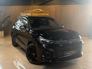 Volkswagen Tiguan 1.5 eHybrid R-Line Edition Black-Line Head up display Adp. Cruise Control  Ergo Active Stoelen Viturele Cockpit stuurverwarming stoel koeling .