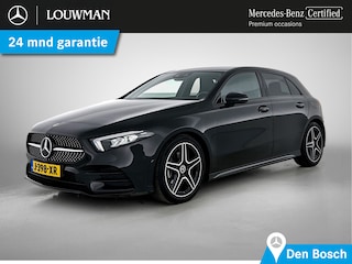 Mercedes-Benz A-klasse 160 Business Solution AMG Nightpakket | Trekhaak | Sfeerverlichting | Augmented Reality | Led | Parkeerpakket met Camera | Inclusief 24 maanden Mercedes-Benz Certified garantie voor Europa.