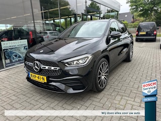 Mercedes-Benz GLA 200 163pk 7G-DCT AMG Line ,20 inch,memory ,volle uitvoering