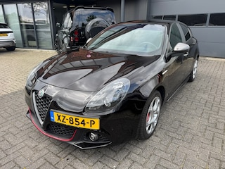 Alfa Romeo Giulietta 1.4 Turbo MultiAir Super AUTOMAAT TREKHAAK CLIMA VOL ORIG NL NAP