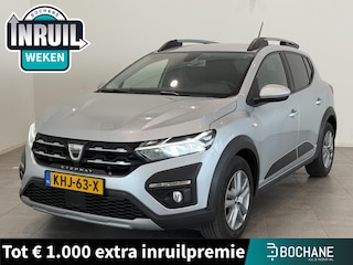 Dacia Sandero Stepway 1.0 TCe 90 CVT Comfort | Navigatie | Climate Control | Stoelverwarming | Dodehoek Detectie | Apple Carplay/Android Auto | Parkeersensoren voor, achter en achteruitrijcamera