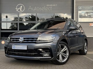 Volkswagen Tiguan 1.5 TSI ACT R-Line Pano | Camera | Dealer Onderhouden