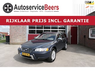Volvo XC70 2.5 T Kinetic, Zeer netjes, All-seasons, trekhaak, PDC, Cruise control, leder
