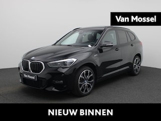 BMW X1 xDrive25e Executive | Panoramadak | Trekhaak | LED Koplampen | Memory Seat | Elektrische Kofferklep | Keyless |