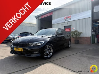 BMW 320i High Executive Keyless, clima, stoelverwarming, pdc, cruise
