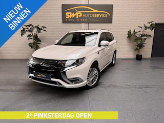 Mitsubishi Outlander 2.4 PHEV Intense+ | Sunroof | Leder/Alcantara | navi | 360 camera