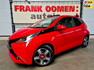 Toyota Aygo 1.0 VVT-i x-pose + Schuifdak|Camera|Climate|Navigatie|Leder/stof|DAB|15"LMV
