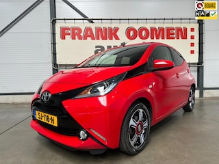 Toyota Aygo 1.0 VVT-i x-pose + Schuifdak|Camera|Climate|Navigatie|Leder/stof|DAB|15"LMV