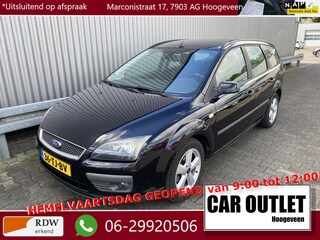Ford Focus Wagon 1.6-16V Futura A/C, CC, Voorruitvw, LM, Trekh, nw. APK – Inruil Mogelijk –