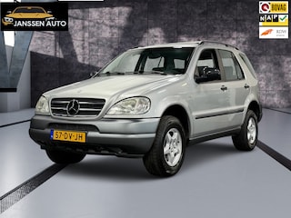 Mercedes-Benz M-klasse 320 | Origineel NL Auto | NAP | 2e Eigenaar | Leder | Schuifdak | Unieke km Stand | Mooie vroege ML