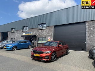 BMW 330i High Executive Edition | 1E EIGENAAR | 12MND GARANTIE | LASER | SCHUIFDAK | ACC | CAMERA | SFEER | TREKHAAK | DAB | CARPLAY