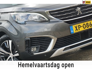Peugeot 5008 1.2 PureTech Allure AUT | Gris Platinium | Carplay/Stoelverwarming/Cruise/Camera - Keurig!