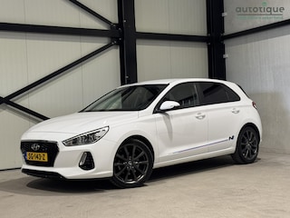 Hyundai i30 1.4 T-GDI Comfort | N-Sport | navi | privacy glas |
