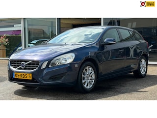 Volvo V60 1.6 T3 / TREKHAAK / NW APK / PDC / ALL SEASON