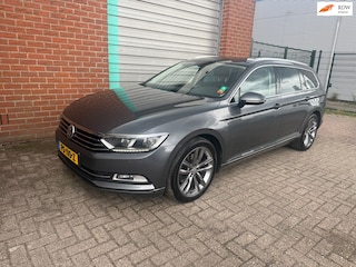 Volkswagen Passat Variant 2.0 TDI Highline Business R Automaat Bj:2017