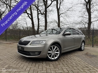 Skoda Octavia Combi 1.4 TSI/VOL/NWAPK/AUTOMAAT/TRKHAAK/STLVW