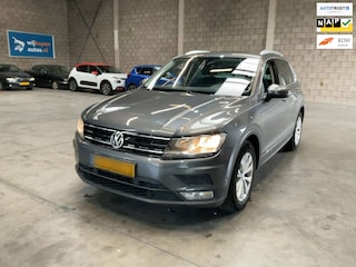Volkswagen Tiguan 1.4 TSI PANO, NAVI, CAMERA, BINNENKORT BINNEN!